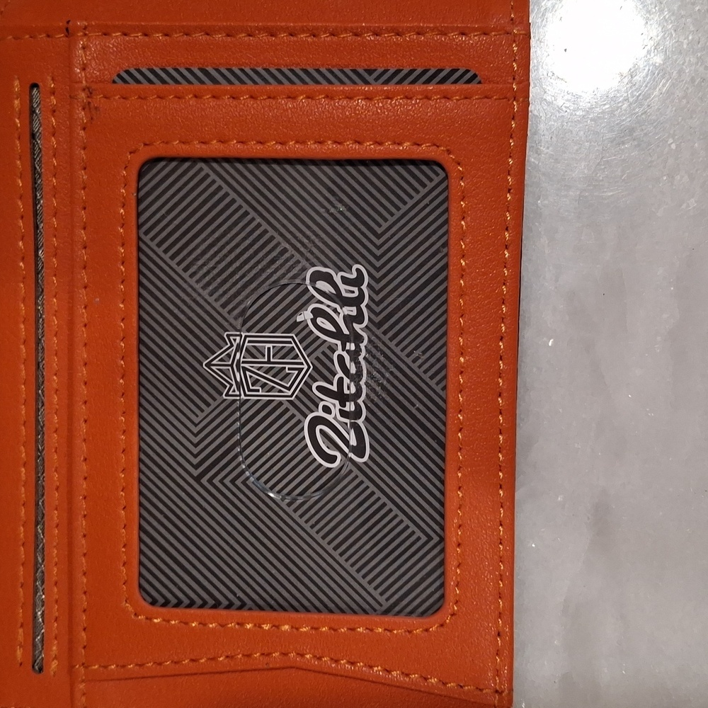 Men's Wallet - Picture 6 of 7